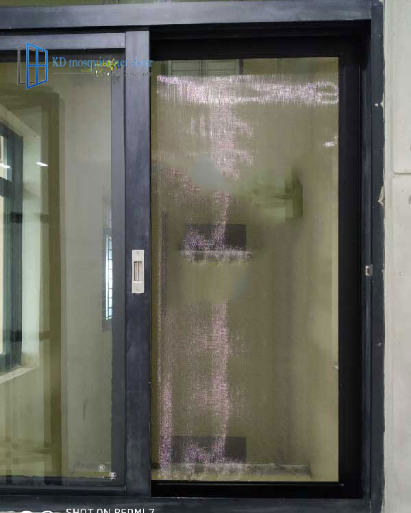 High-quality anti-mosquito net door